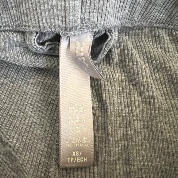 SKIMS FLARE PANTS SIZE: XS - Picture 2 of 3